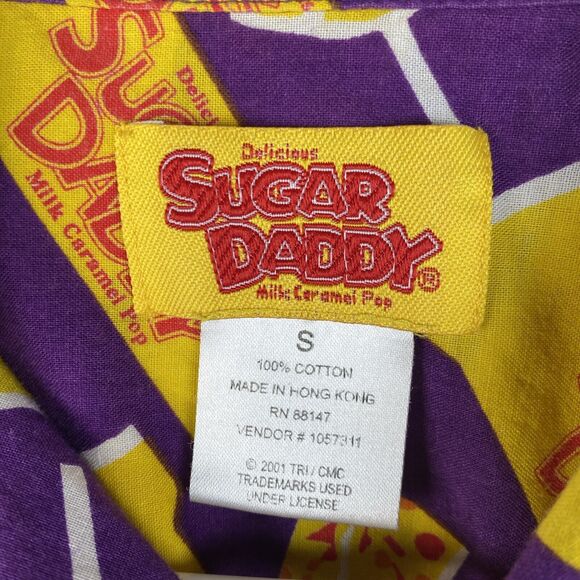 Sugar Daddy Vtg 2001 All Over Print Mens Small‎  Short Sleeve Candy Button Up - Picture 3 of 7